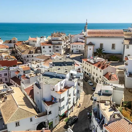 Appartamento Downtown Rooftop 1 Bedroom *