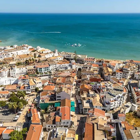 Downtown Rooftop 1 Bedroom * Албуфейра